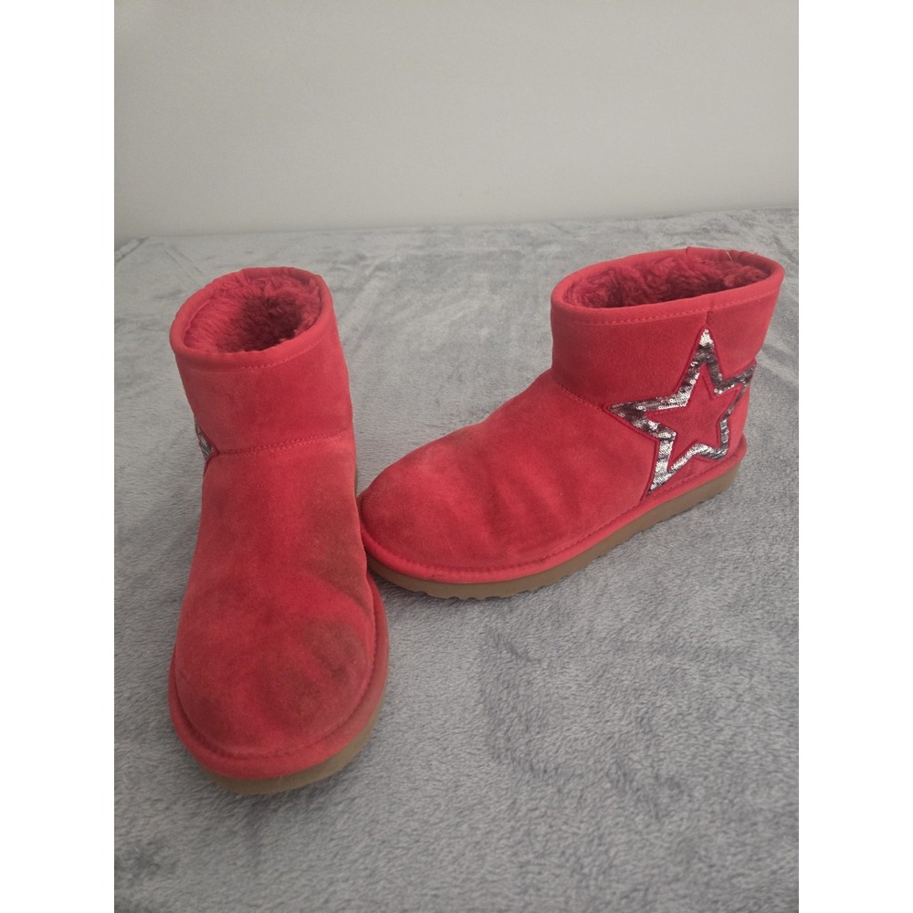 UGG Boots Women's Size 9 Classic Mini Sequin Stars Ribbon Red Suede Ankle Bootie